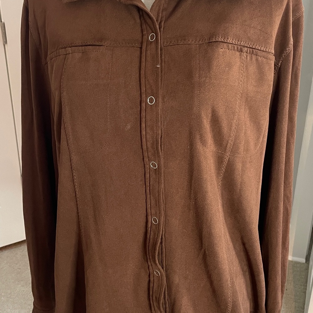 Relaxed Faux Suede Tan Button-Down Shirt - XL | Long-Sleeve, Soft & Stylish